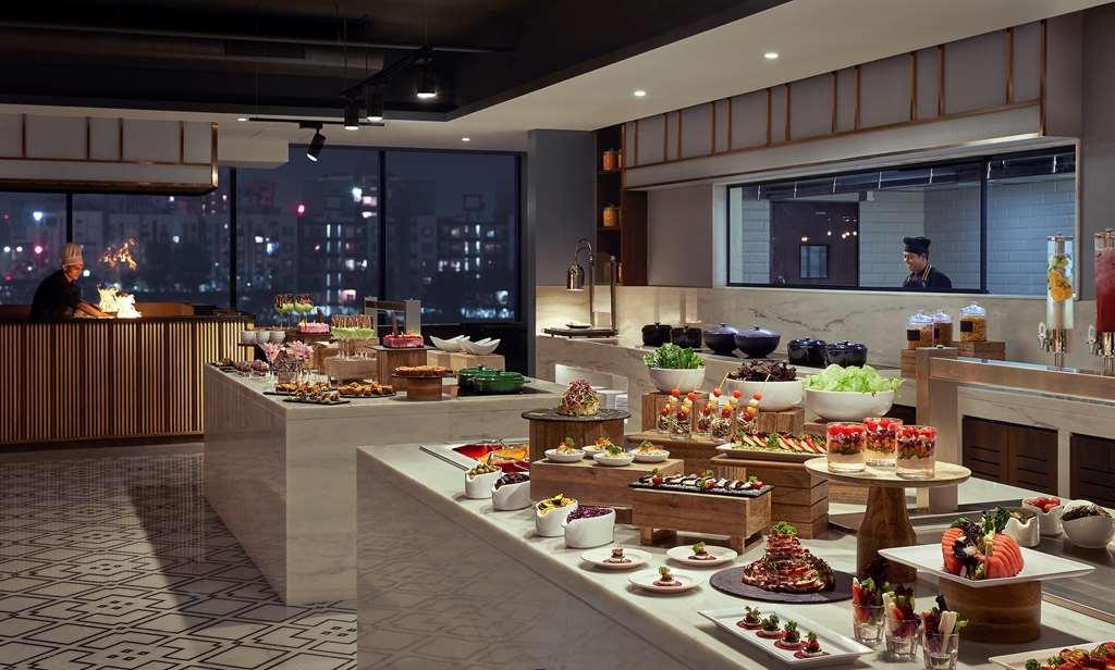 Hyatt Place Vadodara Restaurant billede